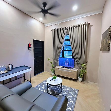 Melur Inn, Tok Jembal Kampong Tanjong Gelam Exterior photo